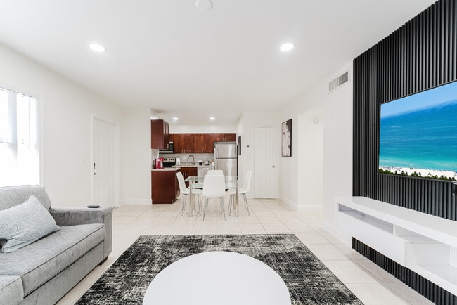 Photo - 1800 NW 4th Ave