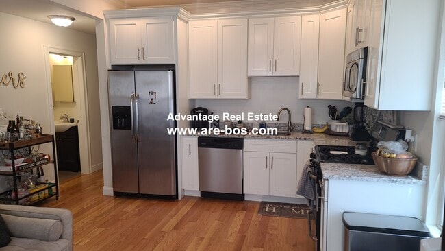 Photo - 121 Webster Ave Unit 4