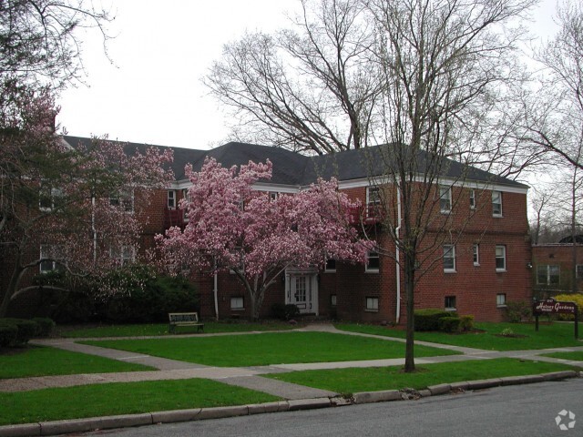 Building Photo - NJ-258 Halsey Gardens Rental