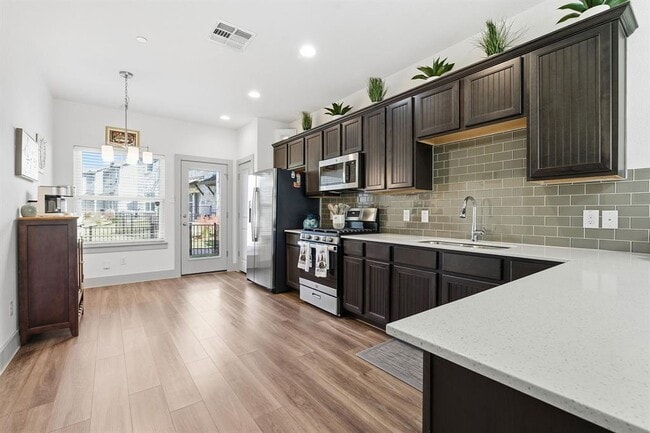 Photo - 2173 Local Rebel Lp