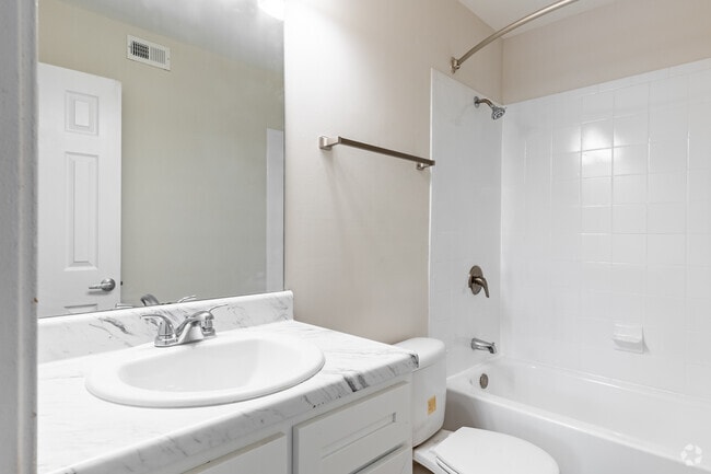 2BR, 2.5BA - 1314SF Second Bathroom