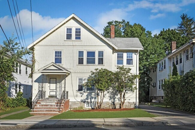 Building Photo - 264 Foster St Unit 1