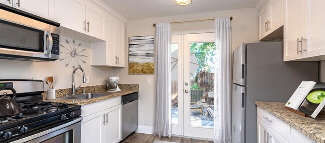 Open Concept Kitchen - Sutter Crossing (12/24)