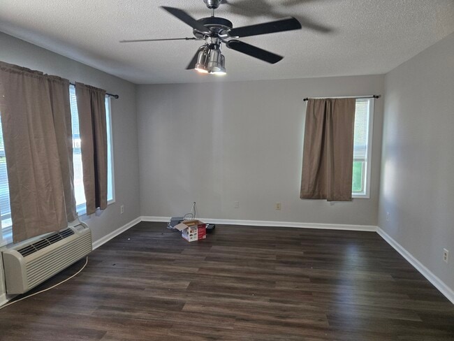 Photo - 994 Fox Hollow Rd Unidad A