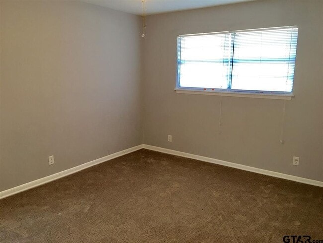 Photo - 1101 Balmoral Dr