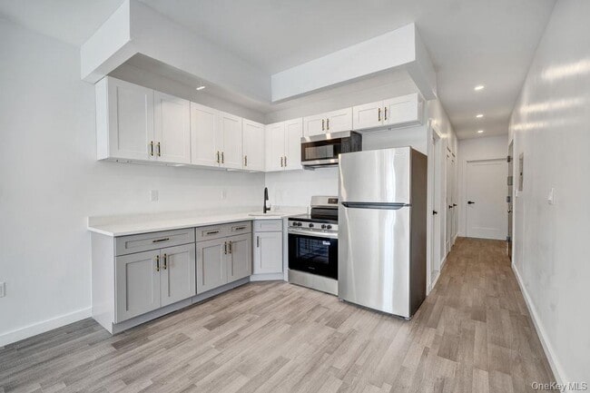 Photo - 1707 Pitkin Ave Unit 1