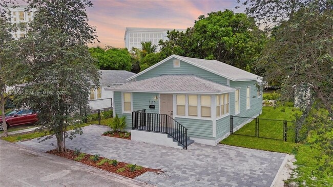 Building Photo - 125 Frow Ave Rental