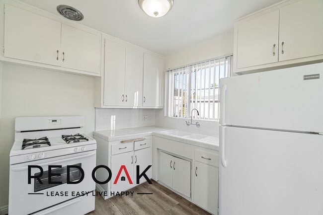 1016 S Wooster St Unit 8