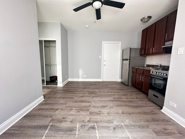 Photo - 4756 N Maplewood Ave