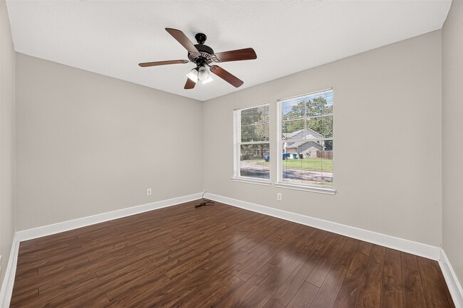 Photo - 18174 Woodsdale Ct