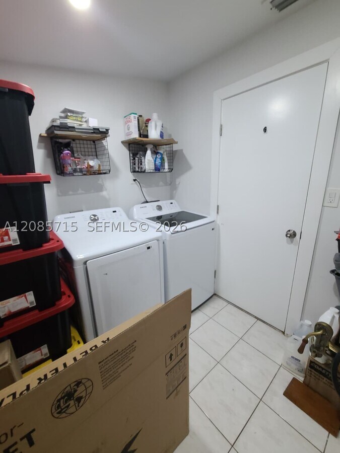 Photo - 9860 SW 83rd St