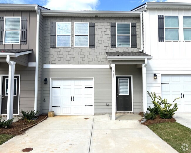 Building Photo - Brand New Townhome in Adairsville!!