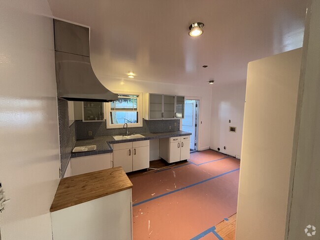 Building Photo - 3416 Cattaraugus Ave Rental