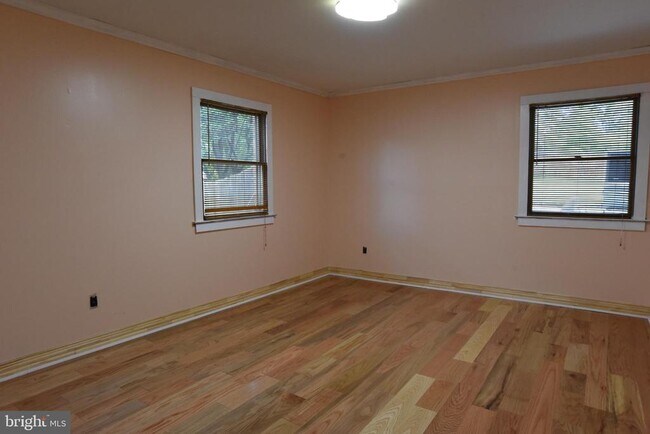 Photo - 4011 Lees Corner Rd