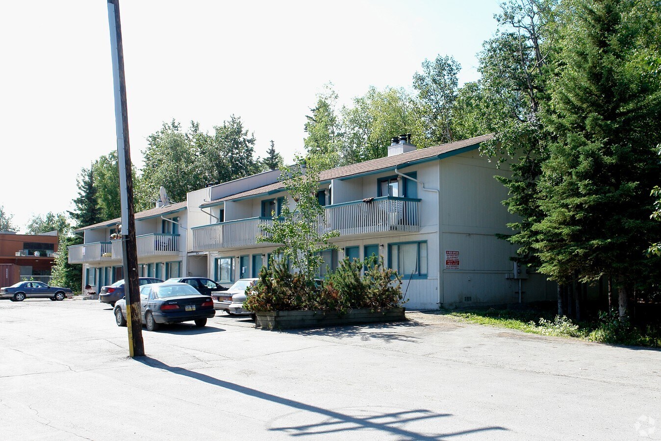 Photo - 924 E 79th Ave