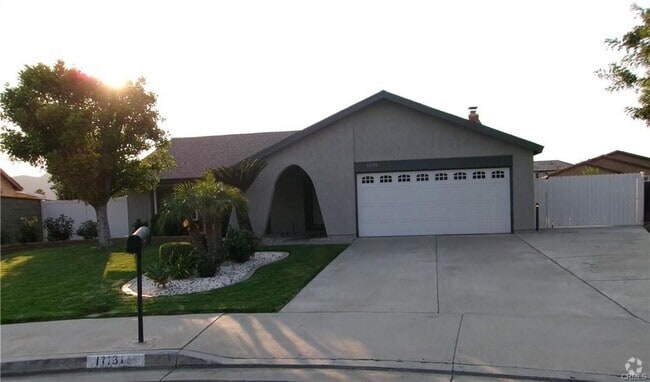 Building Photo - 11131 Davenport Pl Rental