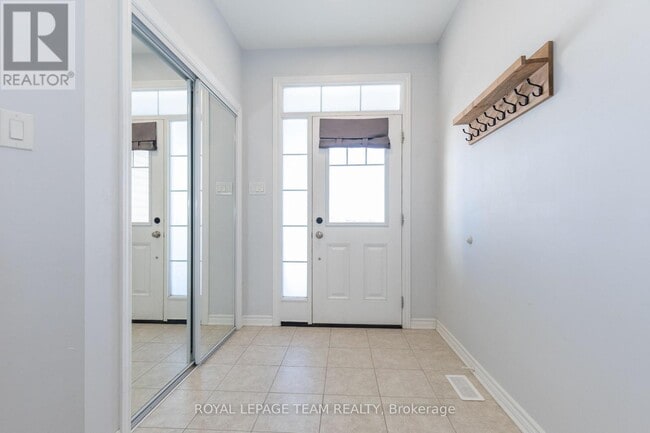 Photo - 937 Shimmerton Cir