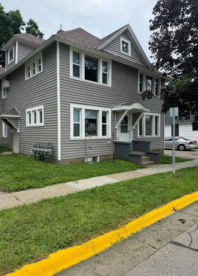 Photo - 165 Huff St Unidad 4 Rental