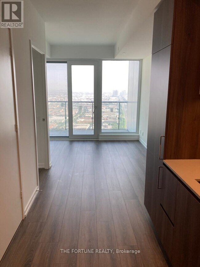 Photo - 7890 Jane St Unit 4707