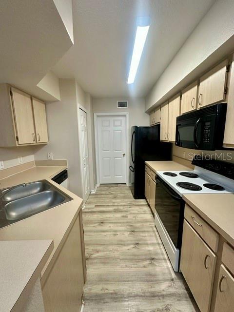 Photo - 725 Crest Pines Dr Unit 426
