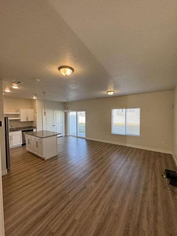 Photo - 1043 W 600 S