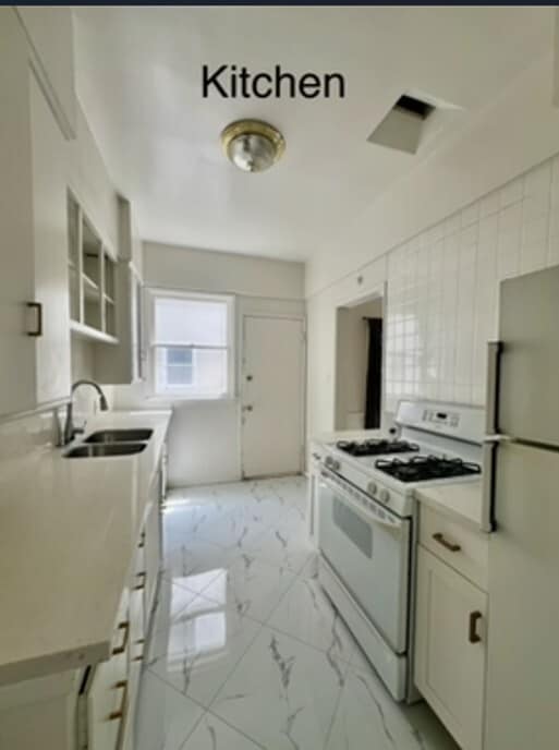Unit 352 #1 - 353 N Sycamore Ave