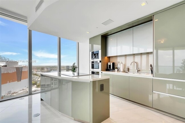 Photo - 18975 Collins Ave Unit 3304