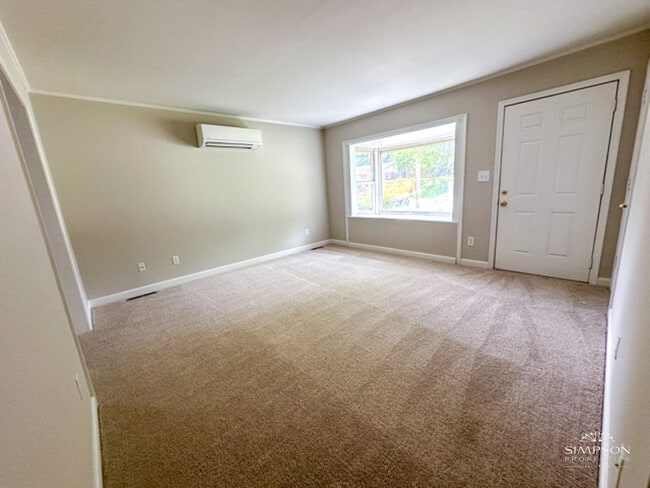 Photo - 4210 Welling Ave