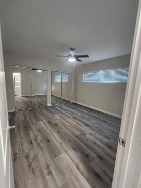 Photo - La Pat Courtyard Apartments