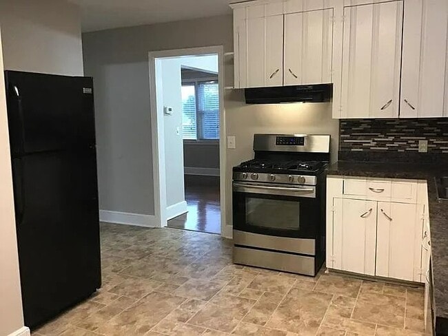 Photo - 1436 Decree Ave