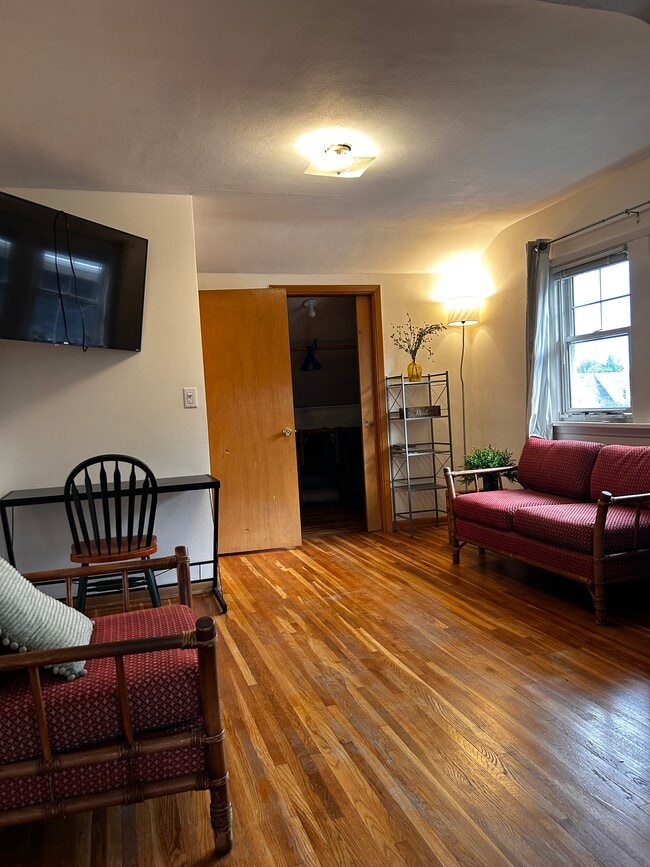 Photo - 4612 W 5th St Unit 2
