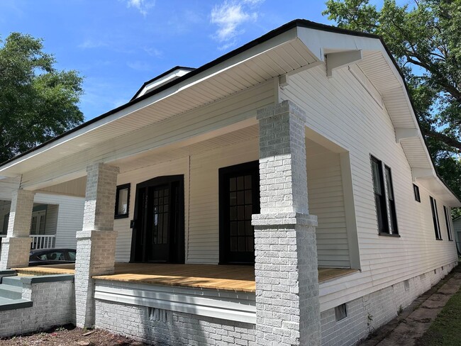 Photo - Mockingbird Realty 228
