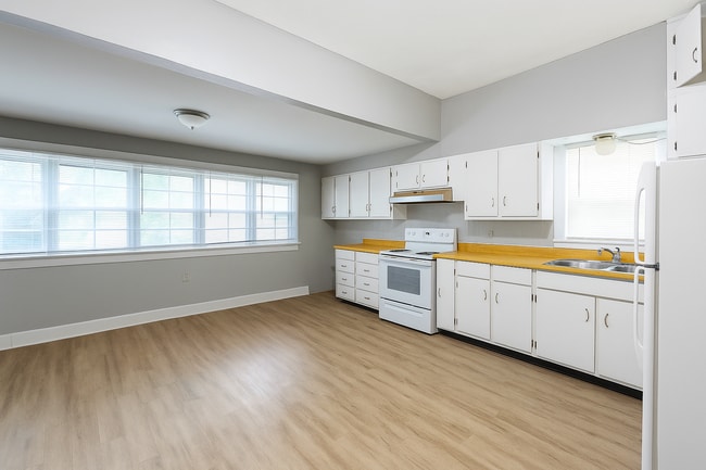 Photo - 849 S Belleview Pl