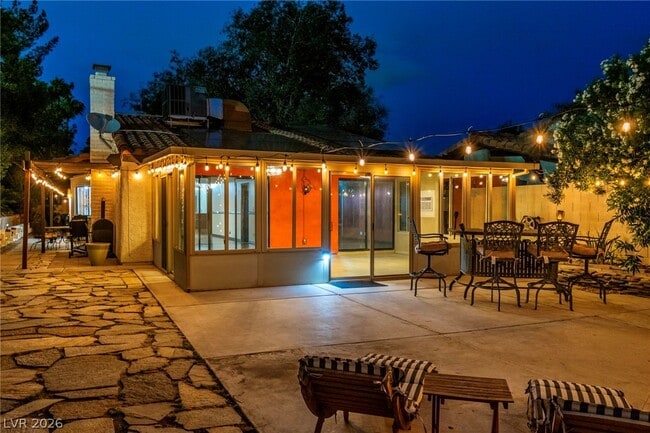 Photo - 2457 Swan Ln