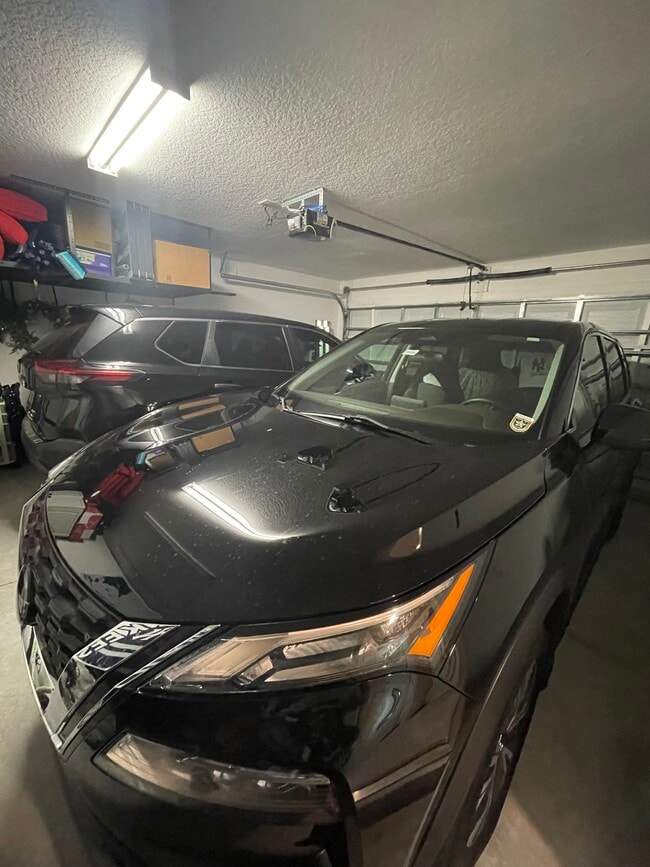 Photo - 17044 Yellow Pine St