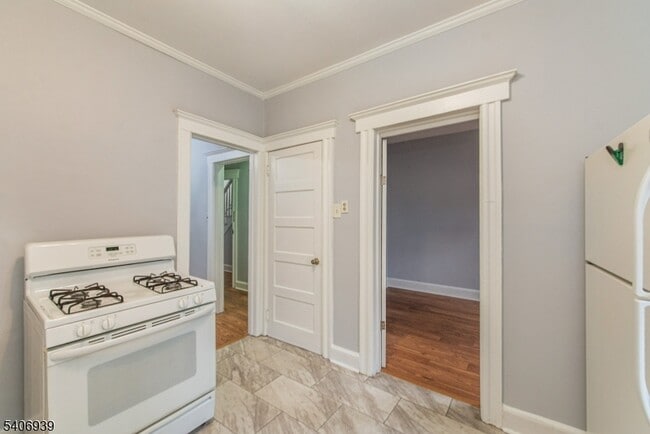 Photo - 92 Mallory Ave