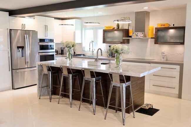 Photo - 134 Harbor Cir