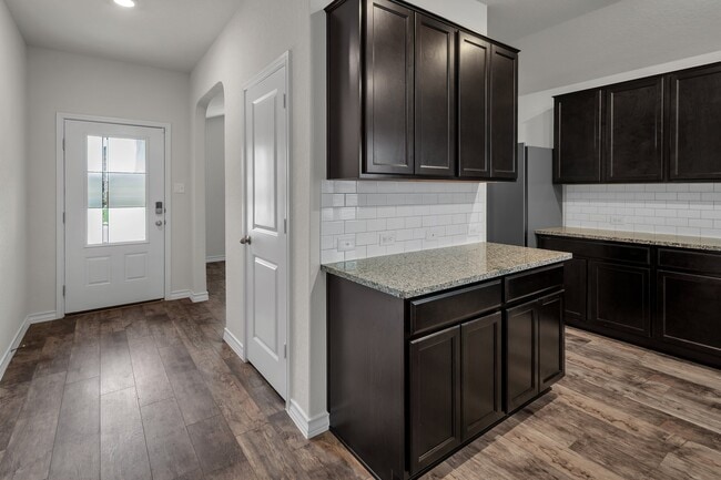 Photo - 418 Sabine River