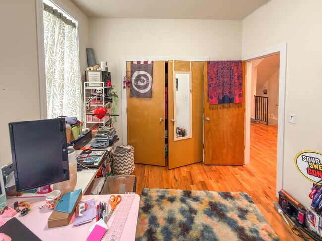 Photo - 2835 N Damen Ave Unidad 1F