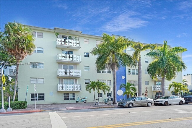 Building Photo - 1498 Jefferson Ave Unit 505 Rental