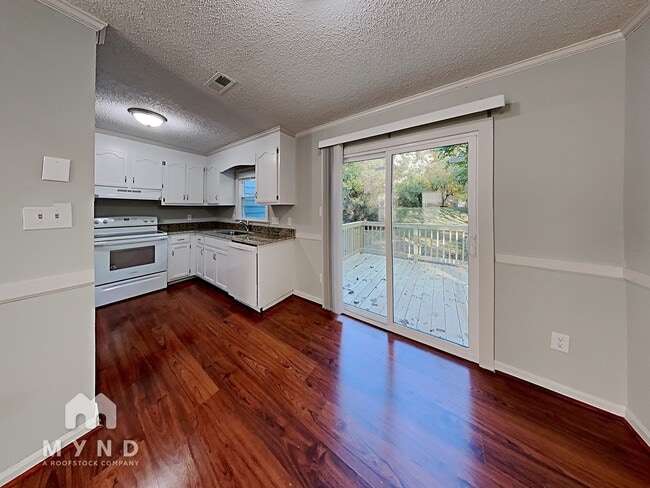 Photo - 5716 Lambrook Ct