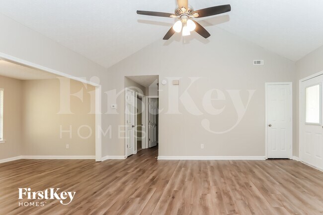 Photo - 290 Willow Shoals Dr