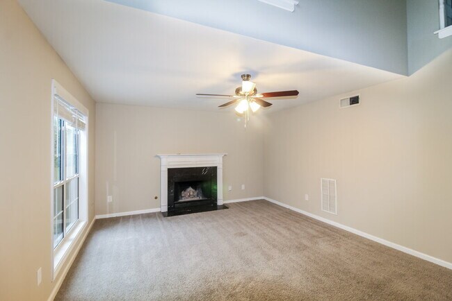 Photo - 4090 Bradstone Trace NW