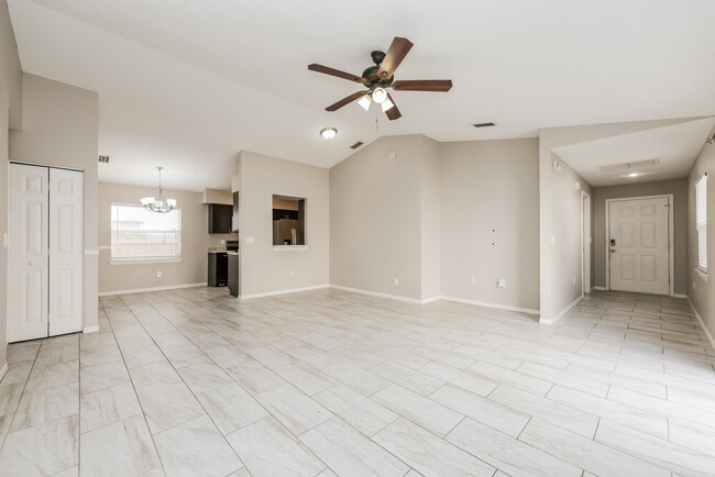 Photo - 1449 Mohrlake Dr