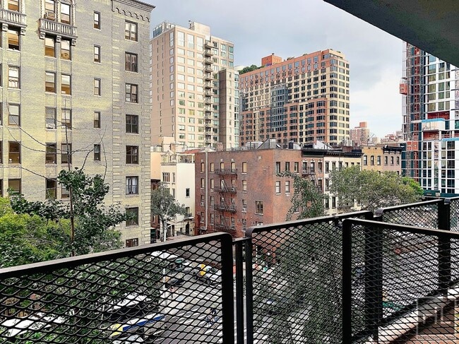 Building Photo - EAST 35 STREET