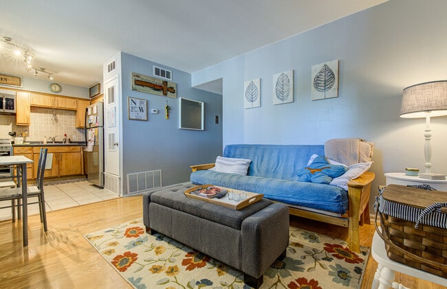 Photo - 803 W 28th St