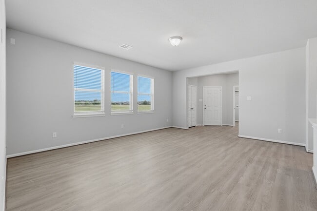 Photo - 10406 Milford Wds Ln