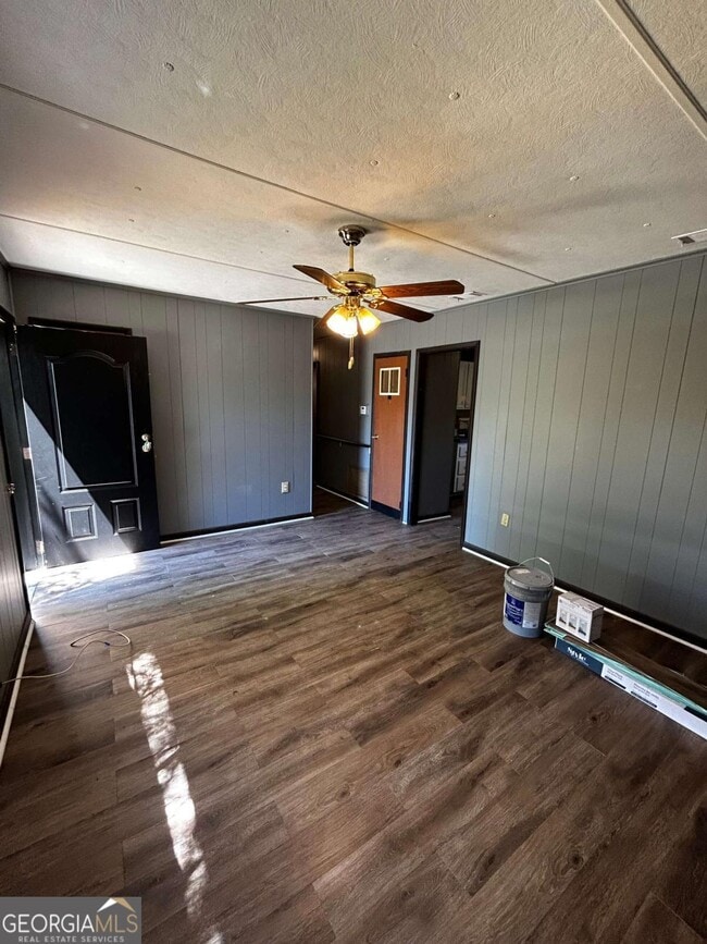 Photo - 2891 Village Green Dr