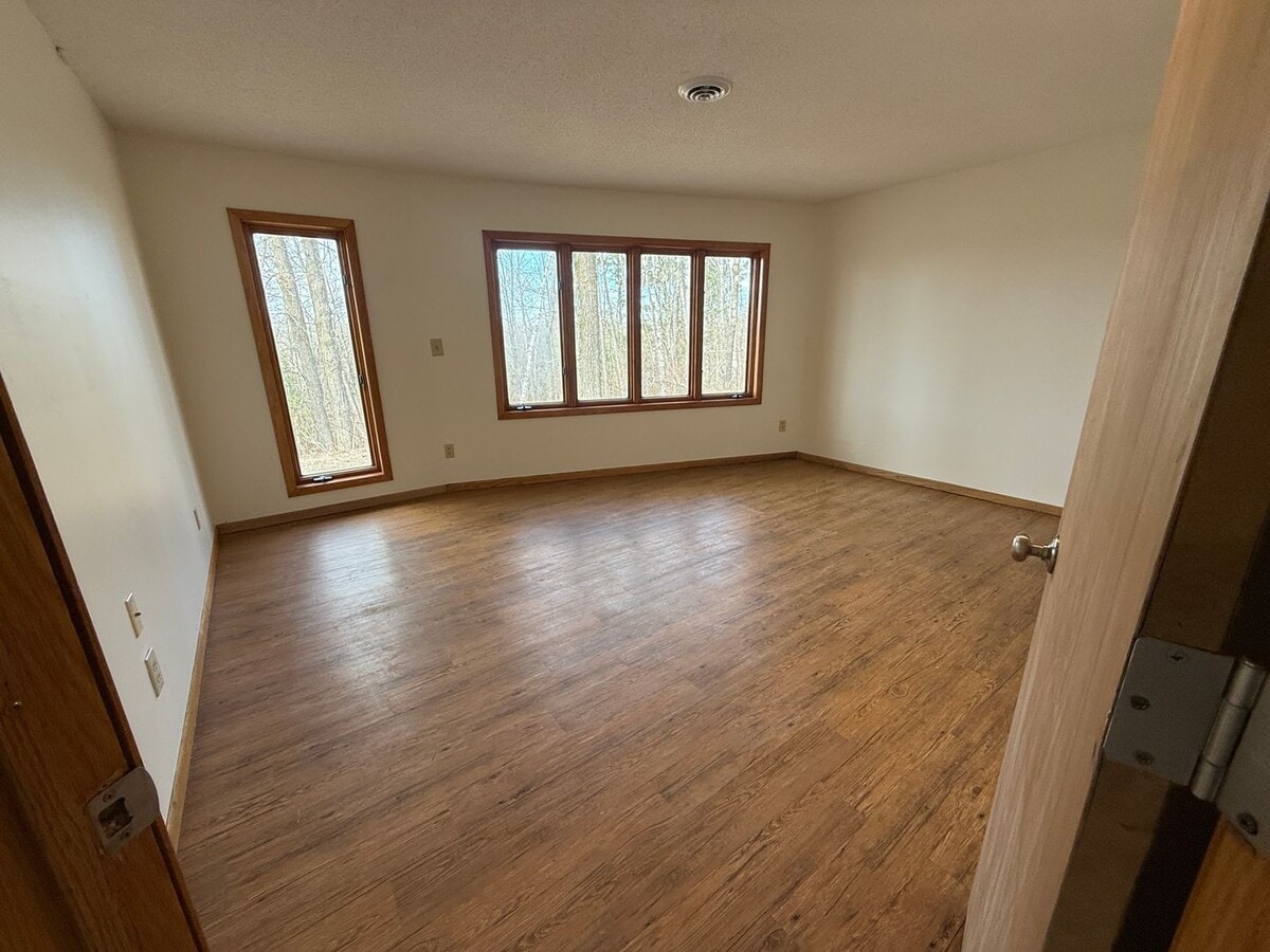 Photo - Beautiful 3 Bedroom Home on Rice Lake