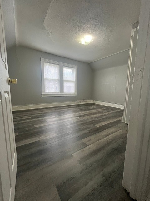 Building Photo - 124 7th St